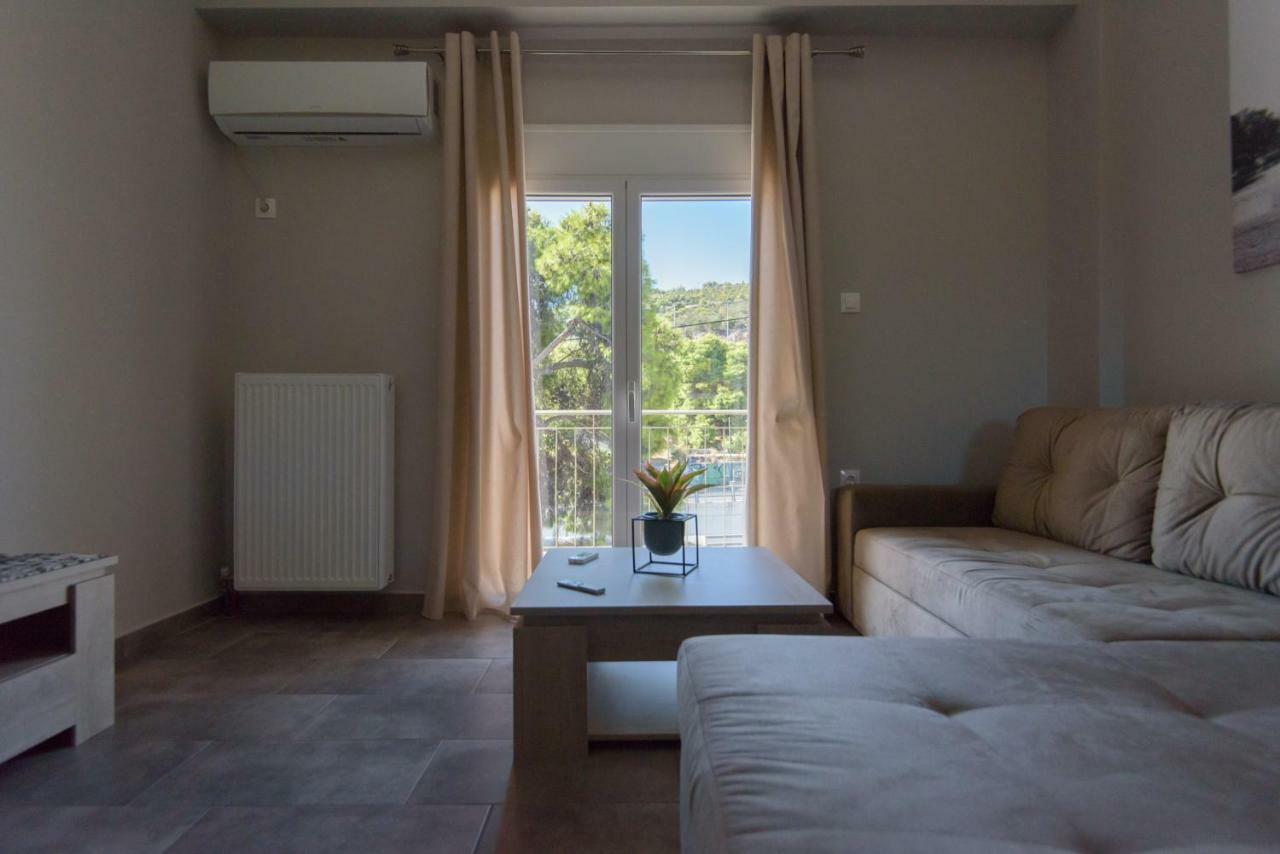 Andriana' S Apartment Agia Paraskevi Афины Экстерьер фото