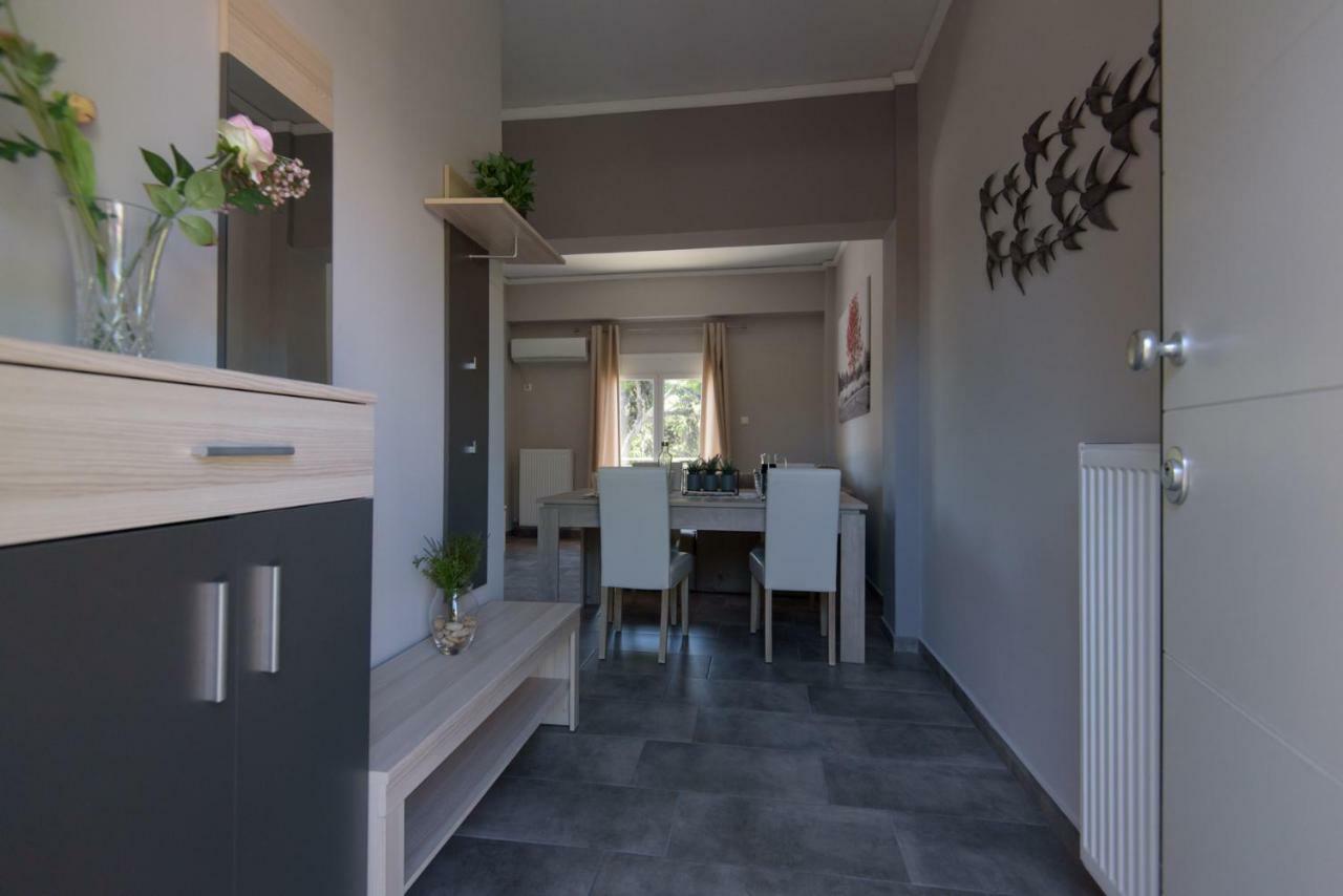 Andriana' S Apartment Agia Paraskevi Афины Экстерьер фото