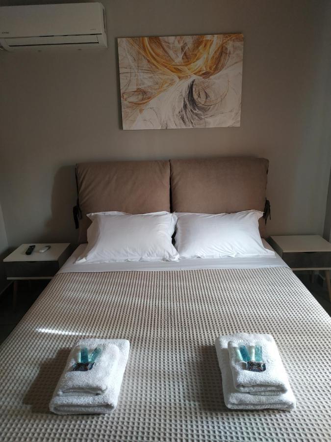 Andriana' S Apartment Agia Paraskevi Афины Экстерьер фото
